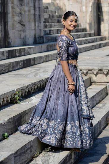 Artriddhs Dola silk vol 31 Designer lehengha choli wholesale in Surat